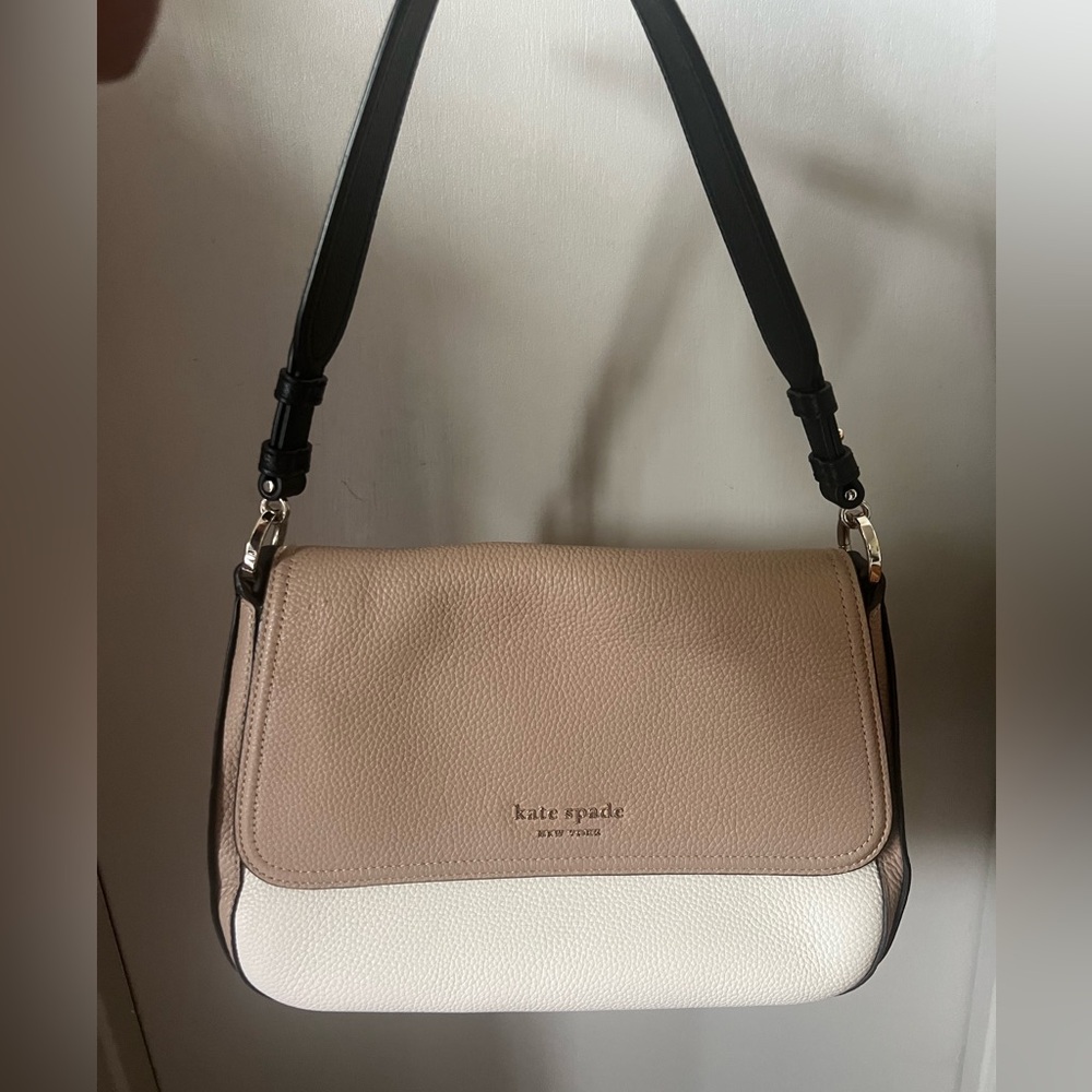 Kate Spade Tan and White Shoulder Bag